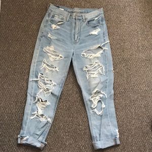 light wash boyfriend jeans